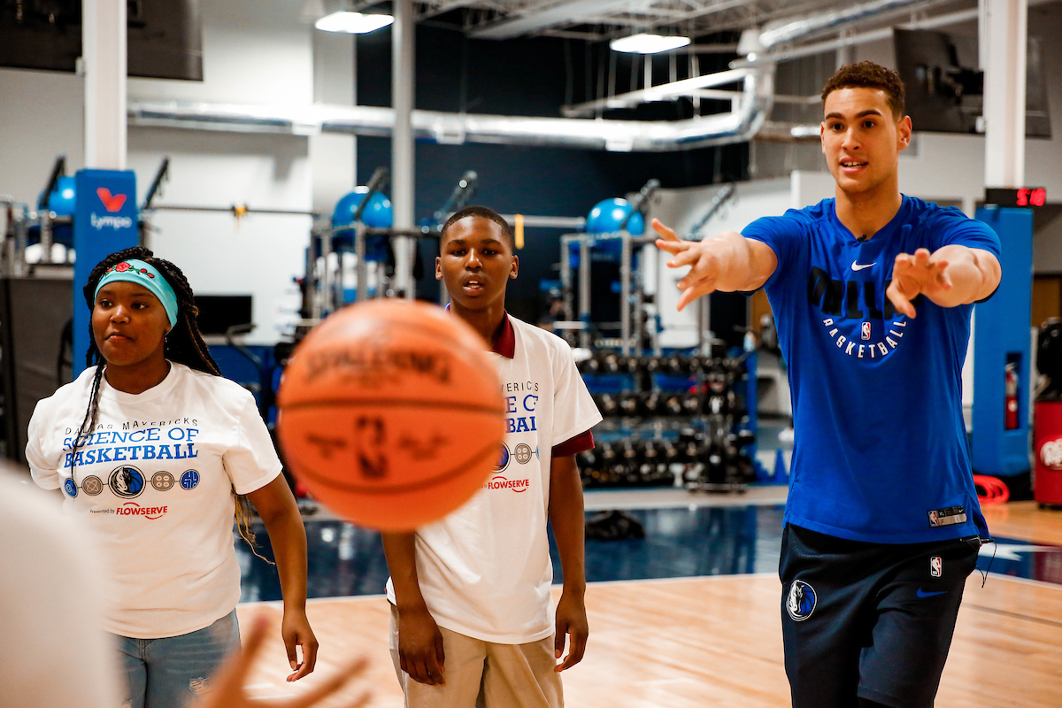 Dwight Powell takes science to the basketball court