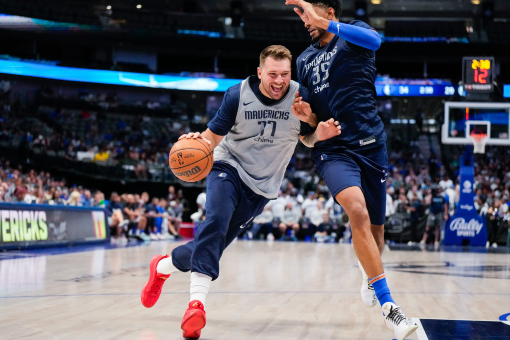 Dallas Mavs Release Official 2021-22 Regular Season Schedule - Details  Inside - Sports Illustrated Dallas Mavericks News, Analysis and More