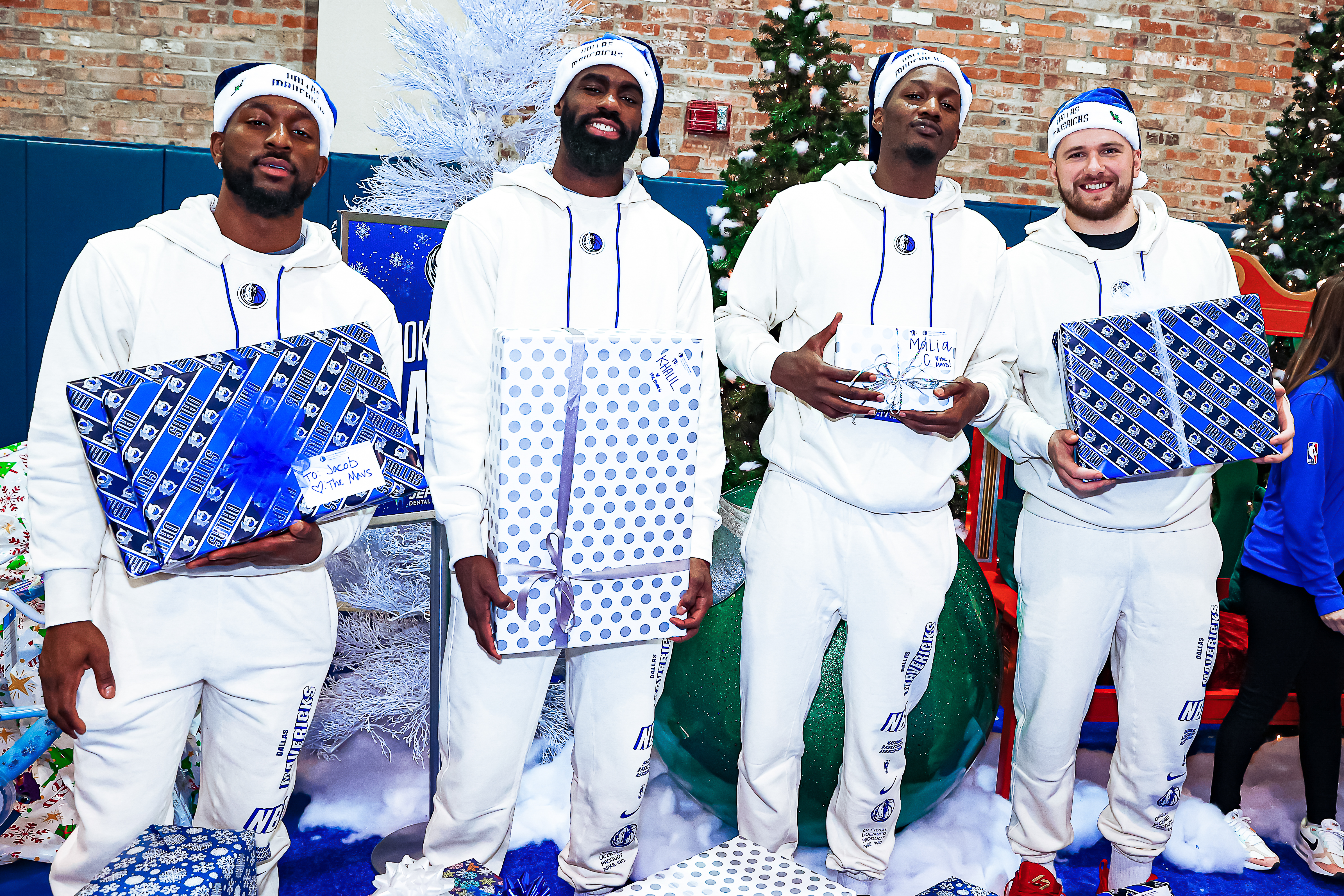 Are you liking these potential Mavericks Christmas Day uniforms?