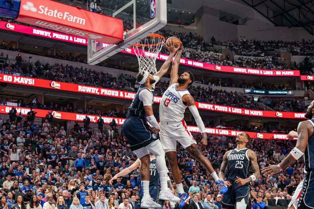 Daniel Gafford leads Mavericks to victory with bounce-back game against Clippers